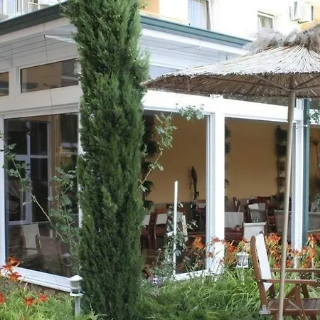 Apartament Elias *