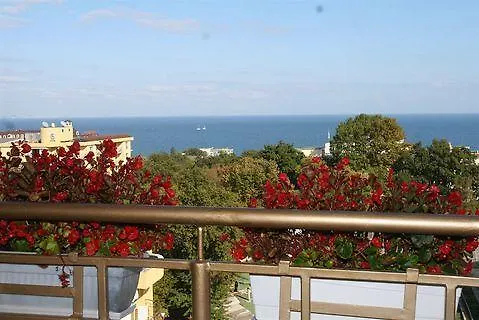 Elias Nisipurile de Aur